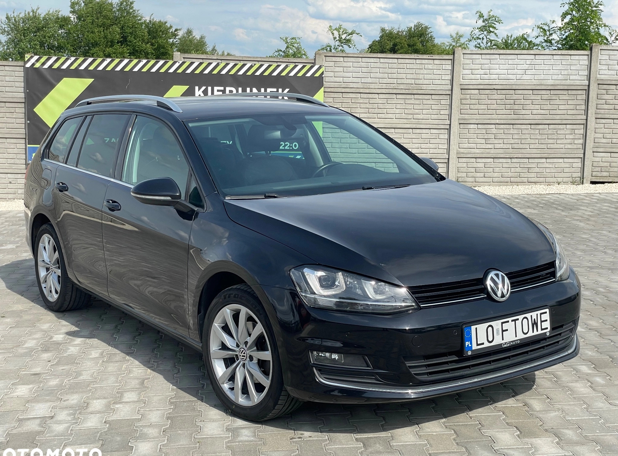 Volkswagen Golf cena 36777 przebieg: 170000, rok produkcji 2015 z Puławy małe 191